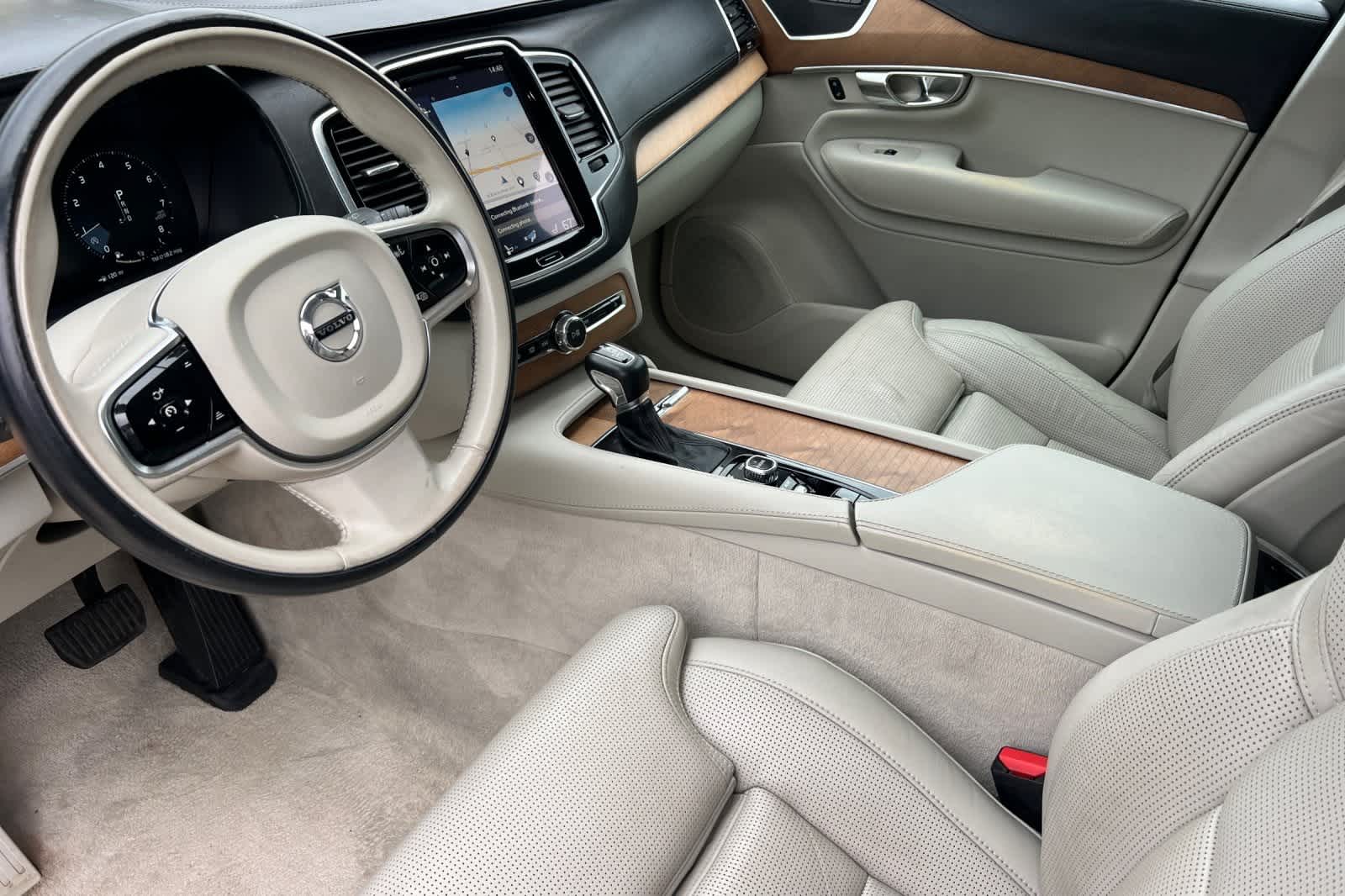 Thumbnail: 2016 Volvo XC90 - 12