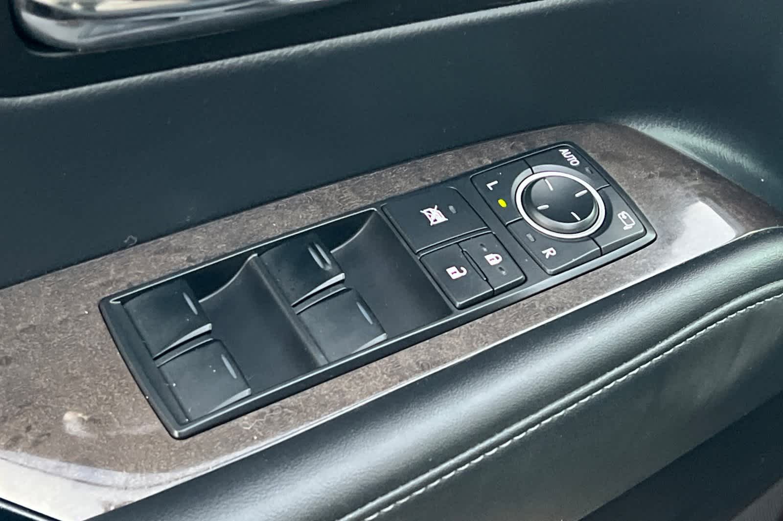 Thumbnail: 2015 Lexus RX - 16