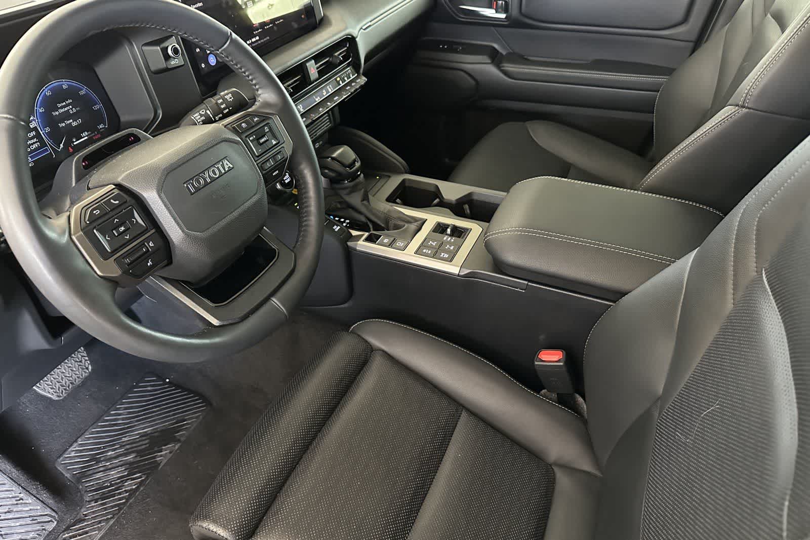 Thumbnail: 2025 Toyota Land Cruiser - 12