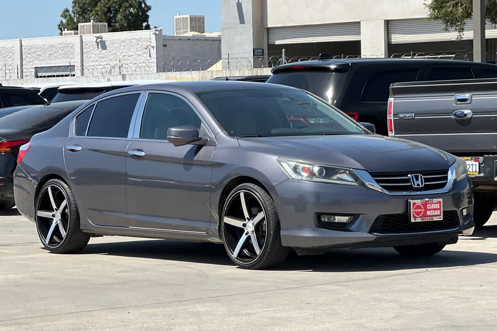 Thumbnail: 2015 Honda Accord - 10
