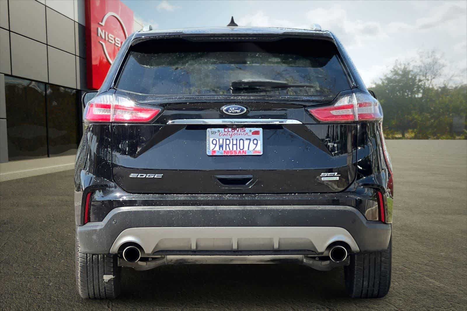 Thumbnail: 2020 Ford Edge - 8