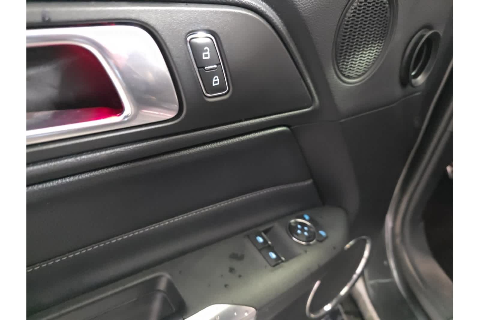 Thumbnail: 2019 Ford Mustang - 18