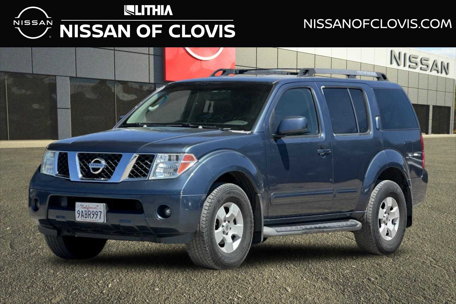 2006 Nissan Pathfinder SE -
                  Clovis, CA