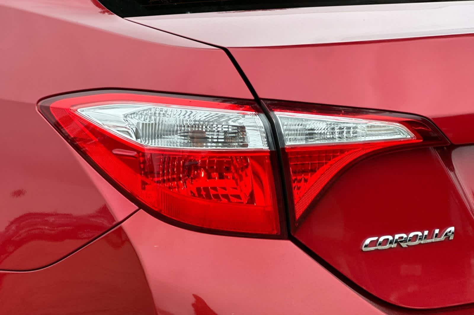 Thumbnail: 2015 Toyota Corolla - 15