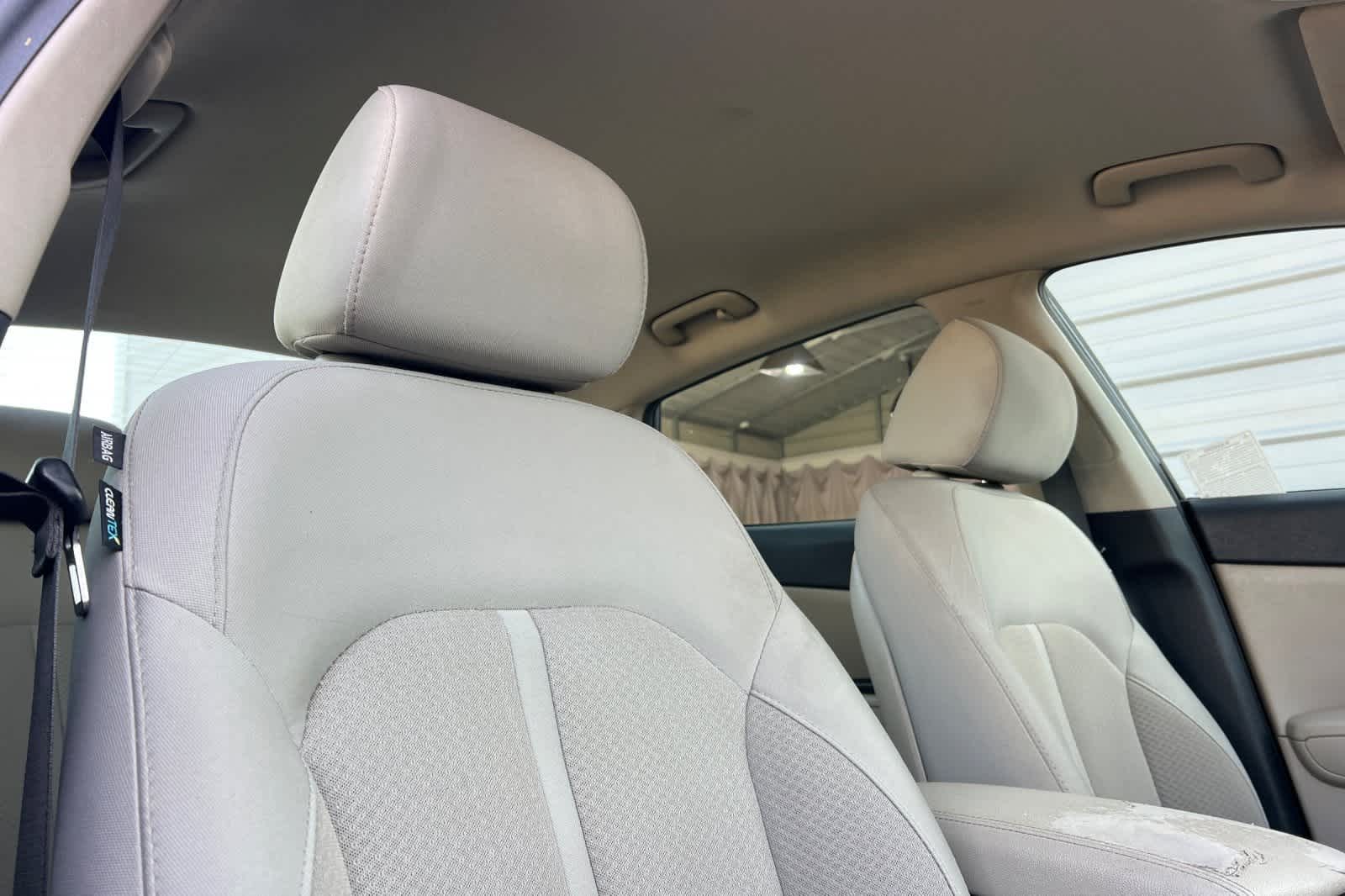 Thumbnail: 2018 Kia Optima - 18