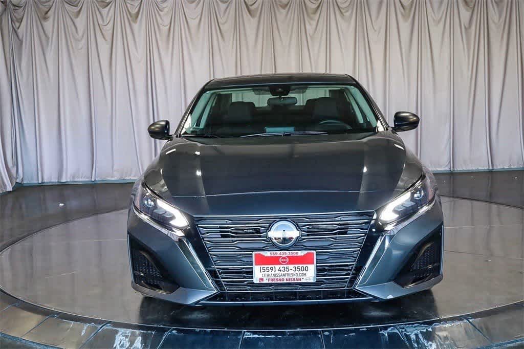 Thumbnail: 2025 Nissan Altima - 7