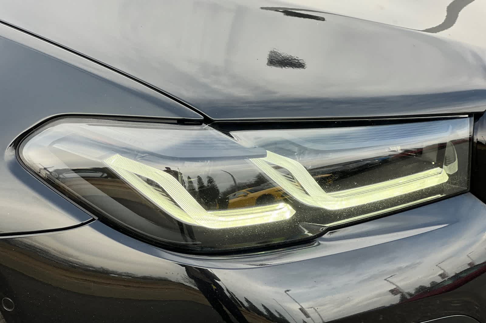 Thumbnail: 2021 BMW M5 - 35