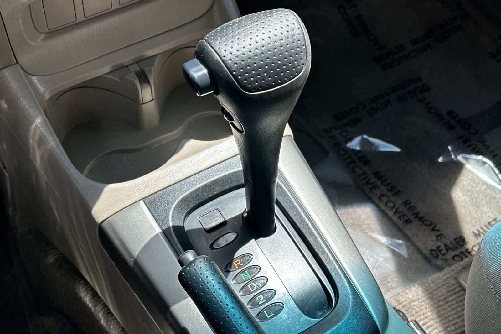 Thumbnail: 2004 Toyota RAV4 - 25