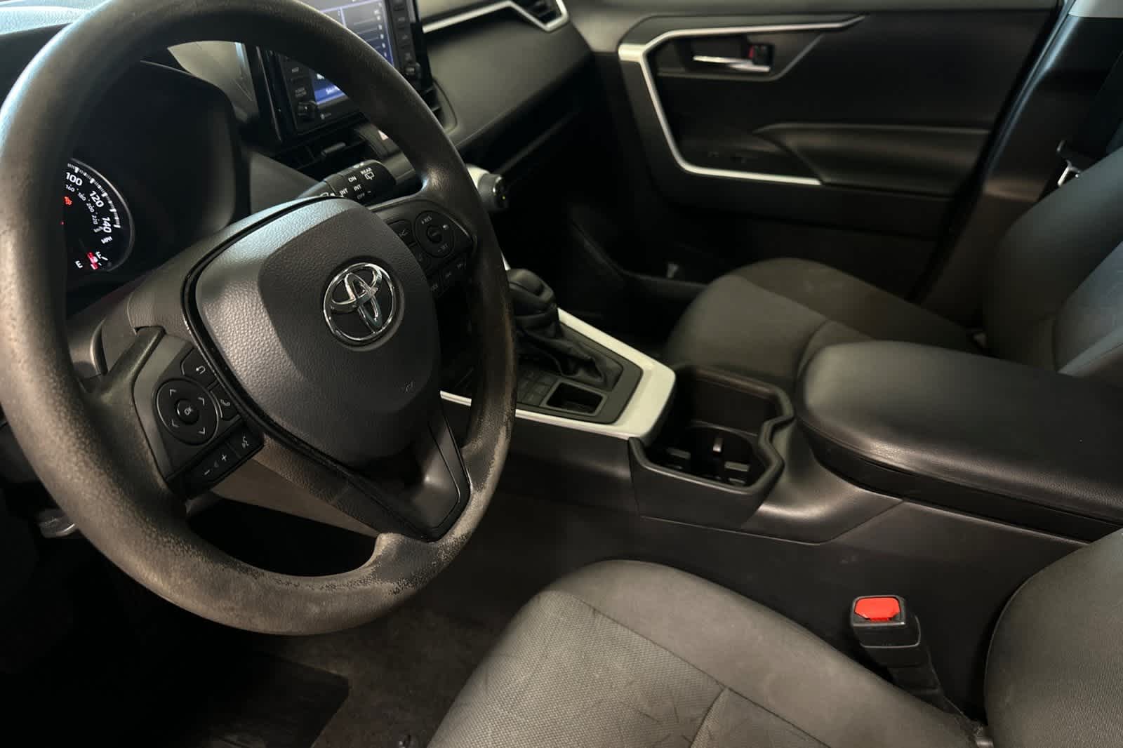 Thumbnail: 2022 Toyota RAV4 - 14