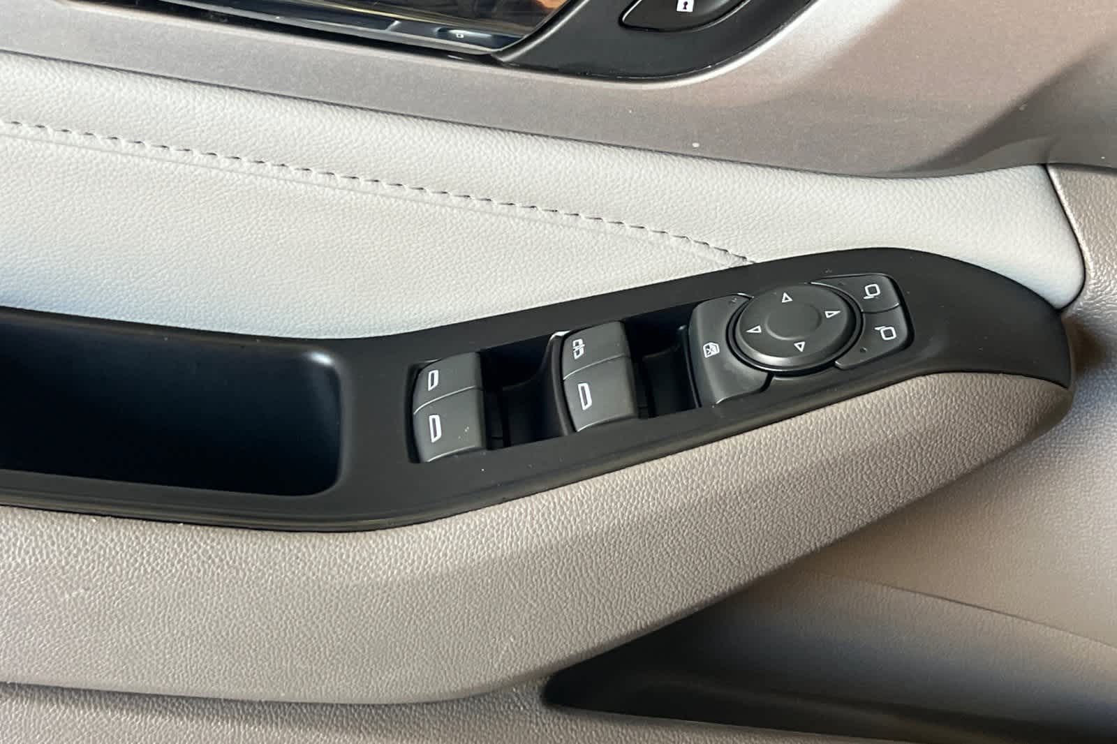 Thumbnail: 2018 Chevrolet Traverse - 15