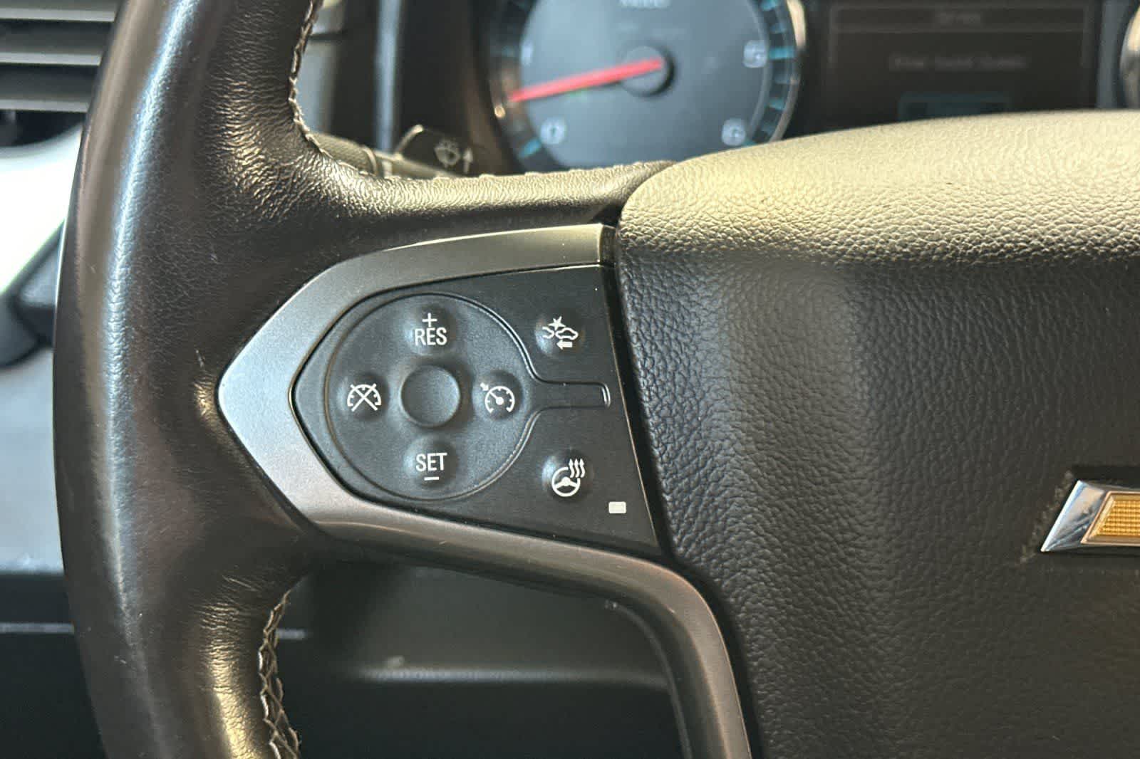 Thumbnail: 2018 Chevrolet Tahoe - 30