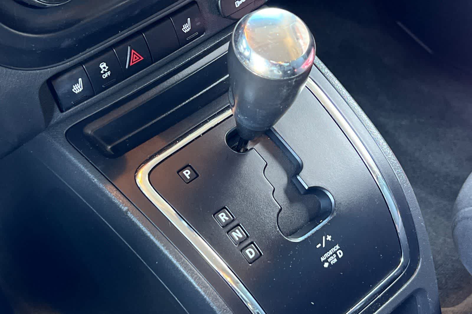 Thumbnail: 2016 Jeep Patriot - 23