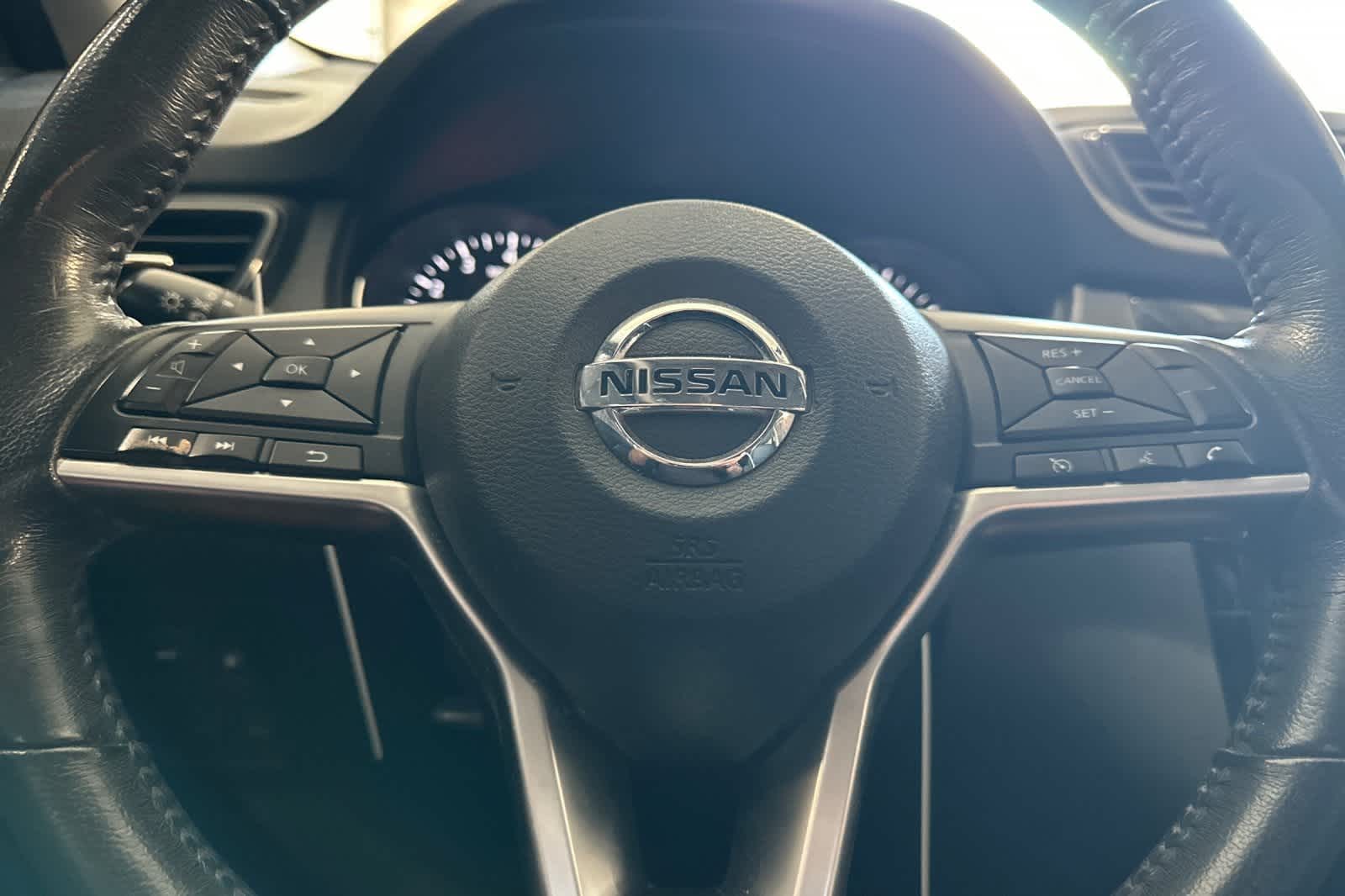 Thumbnail: 2018 Nissan Rogue - 26