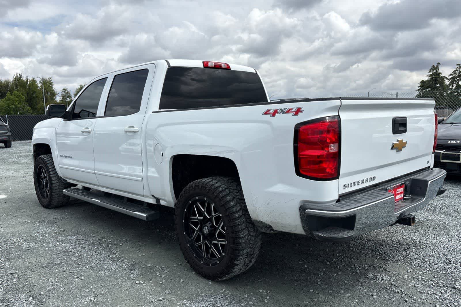 Thumbnail: 2017 Chevrolet Silverado 1500 - 7