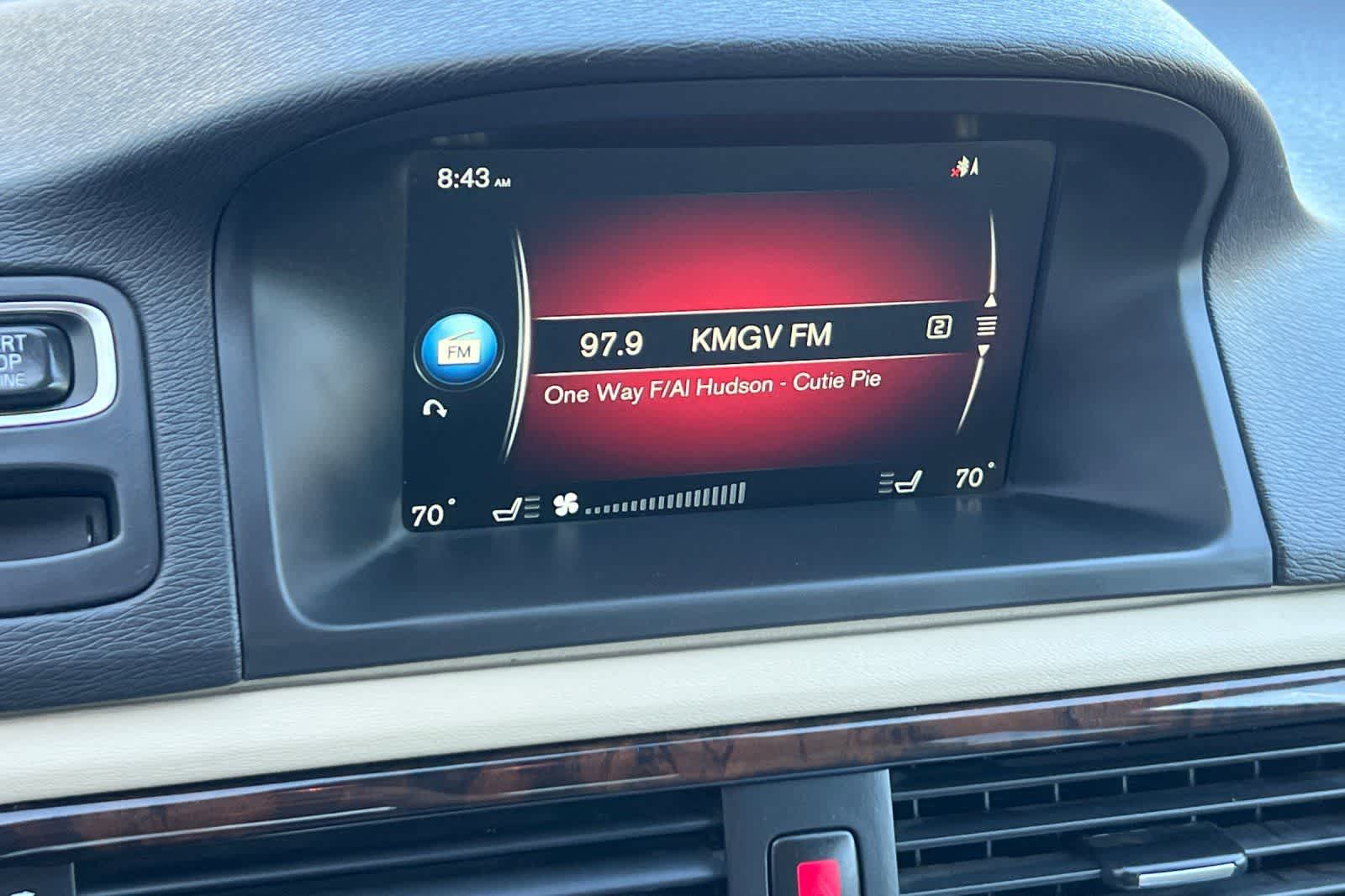 Thumbnail: 2015 Volvo S80 - 19