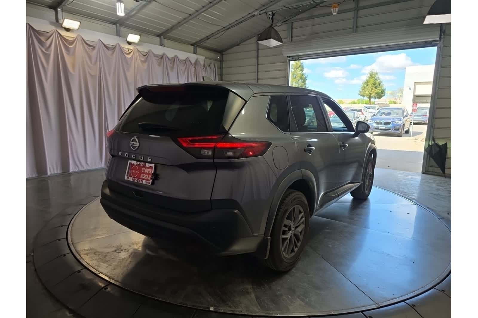 Thumbnail: 2021 Nissan Rogue - 11