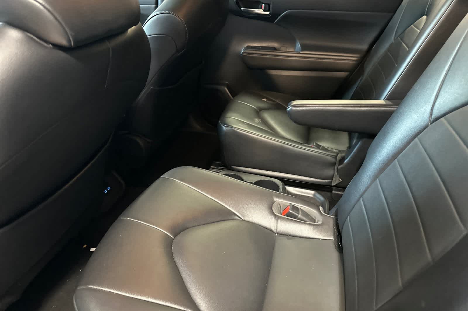 2022 Toyota Highlander XLE 5