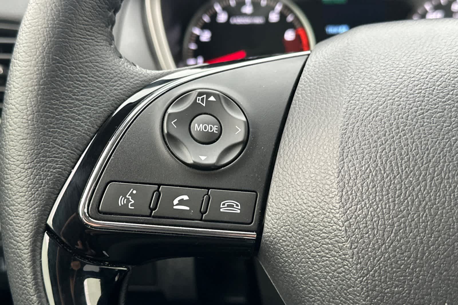 Thumbnail: 2025 Mitsubishi Eclipse Cross - 30