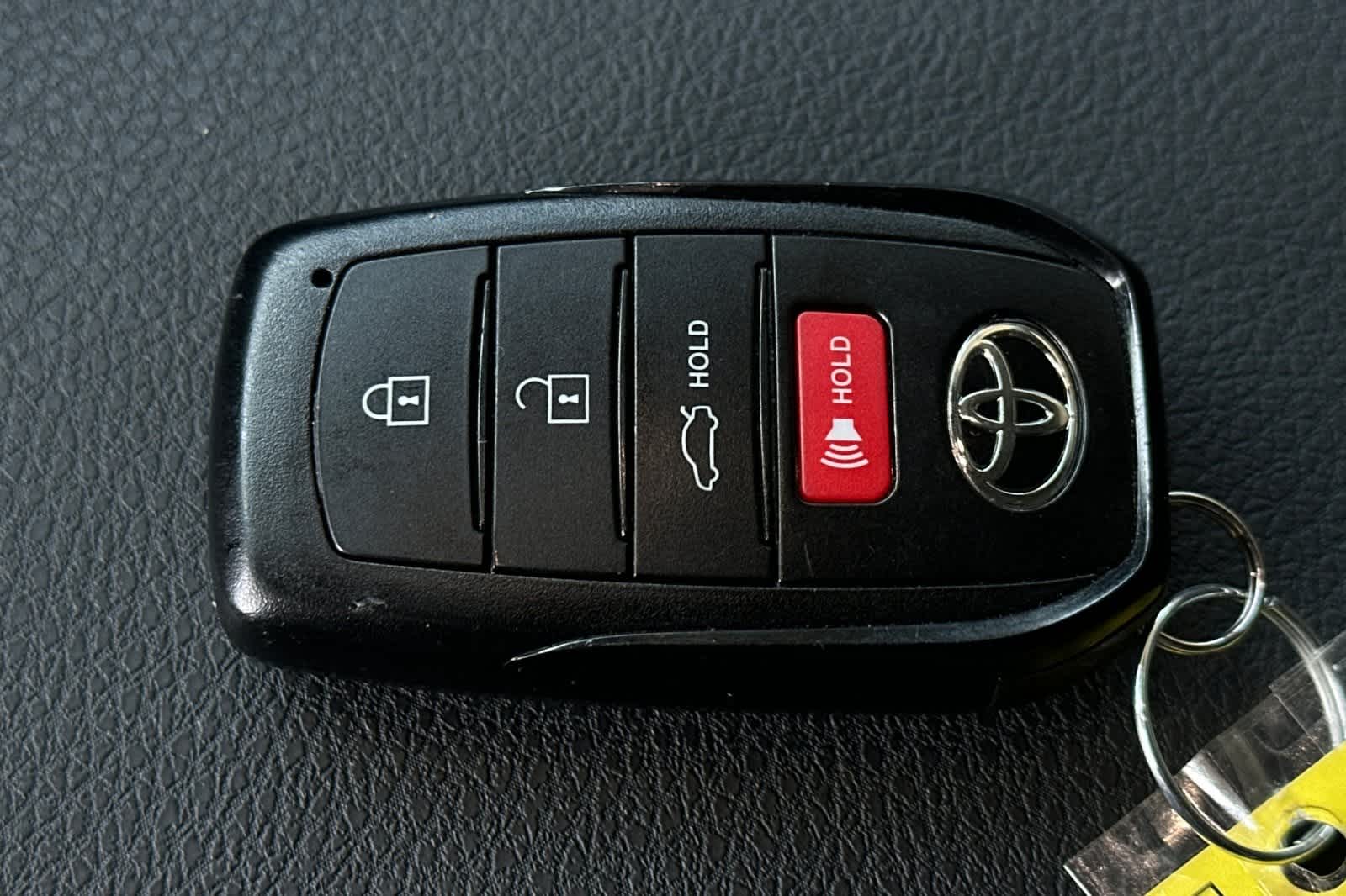 Thumbnail: 2025 Toyota Camry - 28