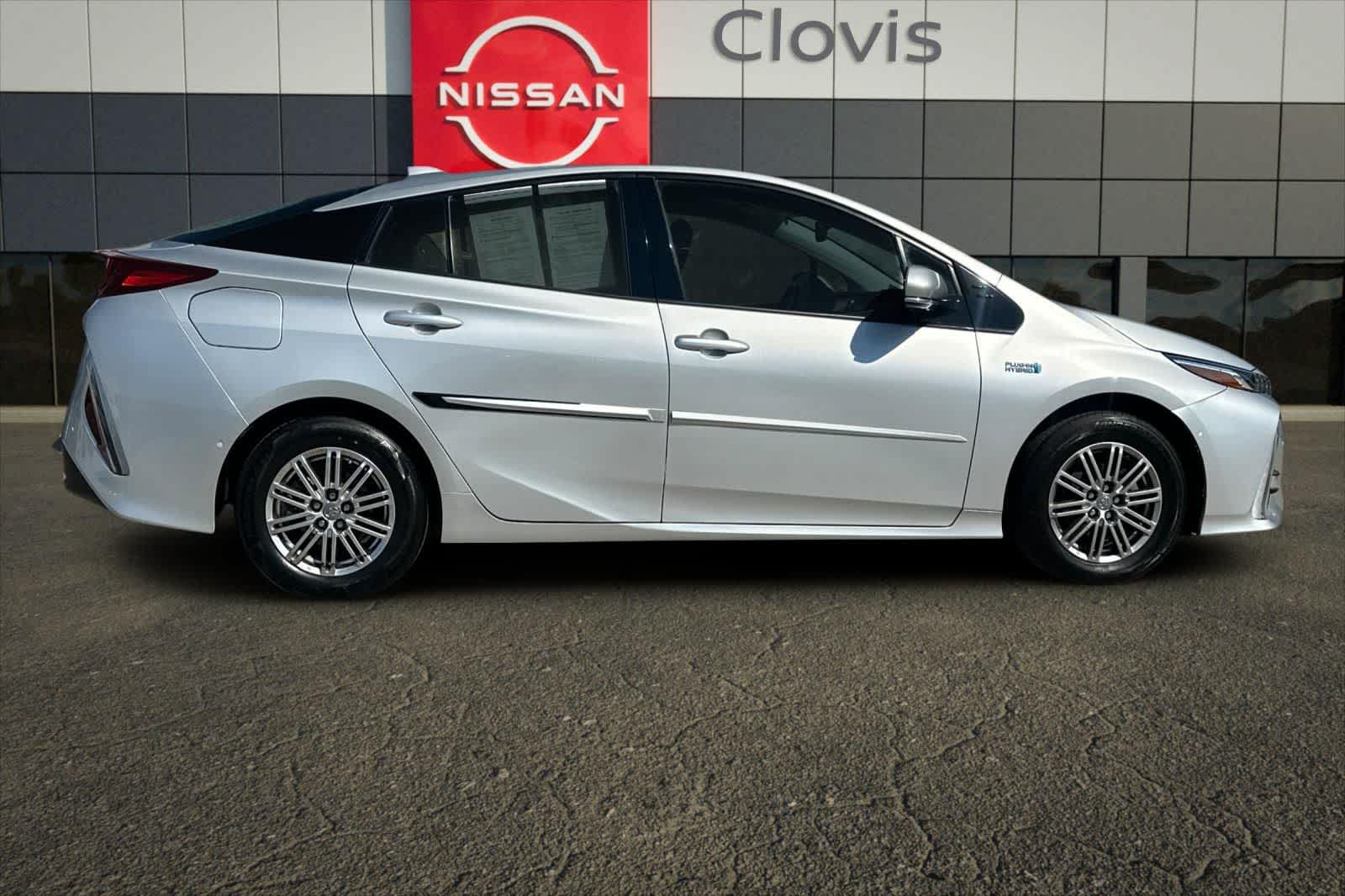 Thumbnail: 2019 Toyota Prius Prime - 9