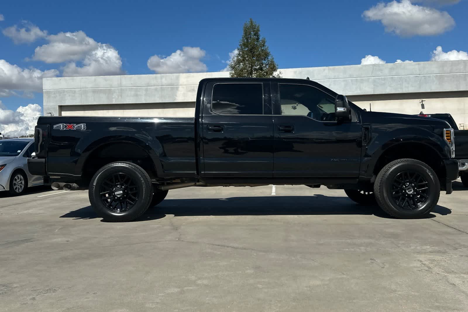 Thumbnail: 2019 Ford F-250 - 9