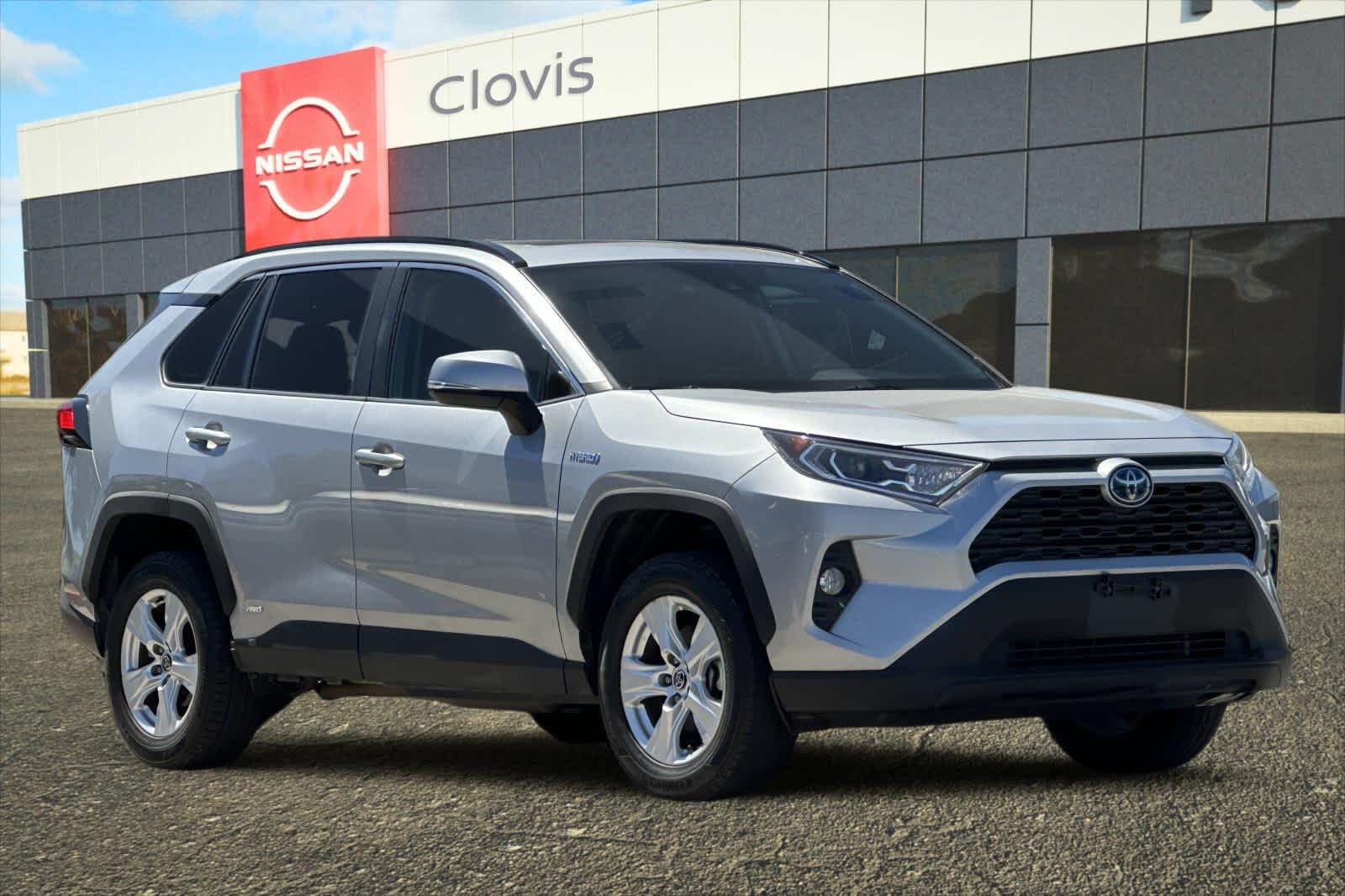 Thumbnail: 2021 Toyota RAV4 - 10