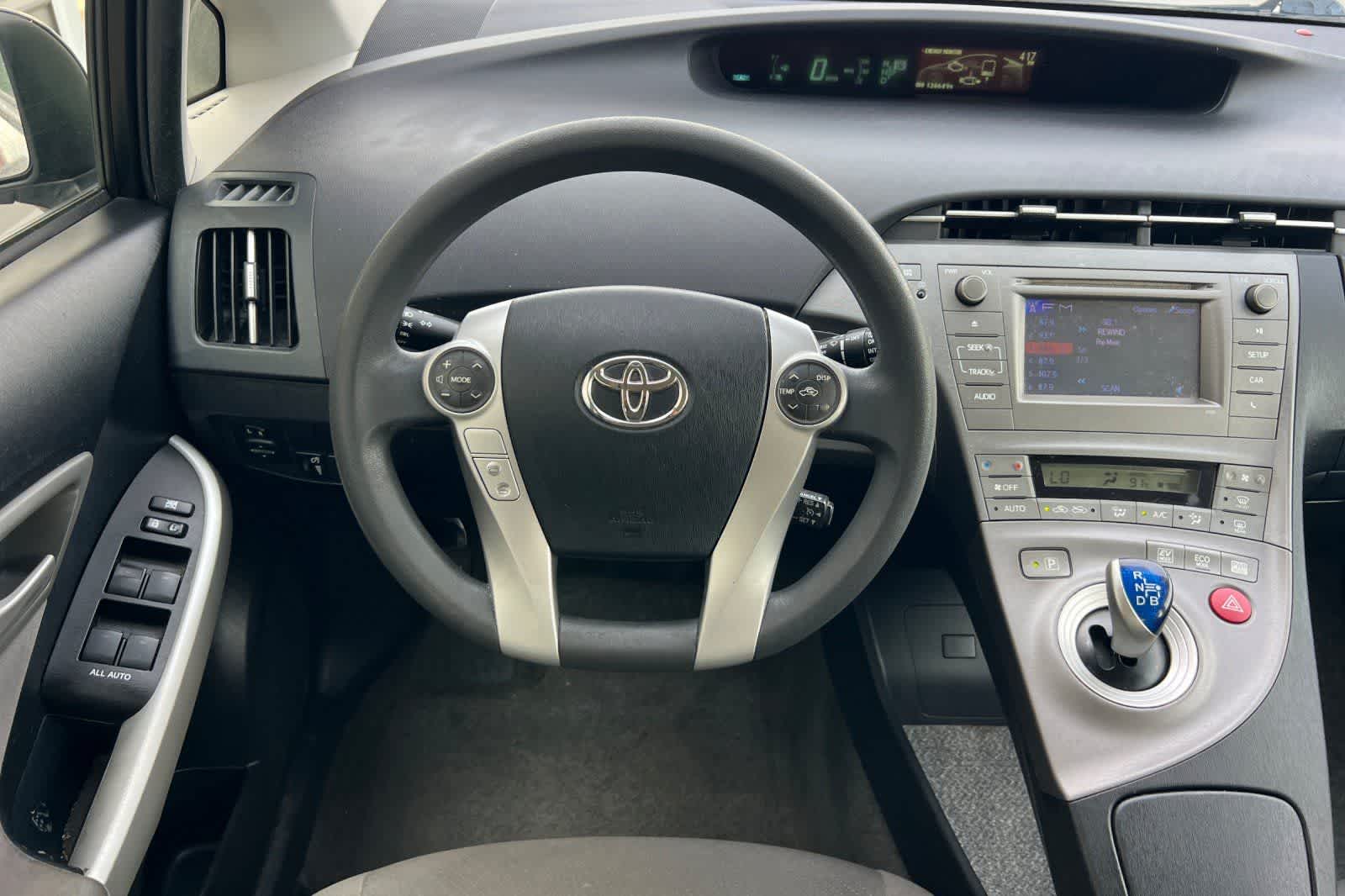 Thumbnail: 2013 Toyota Prius - 16