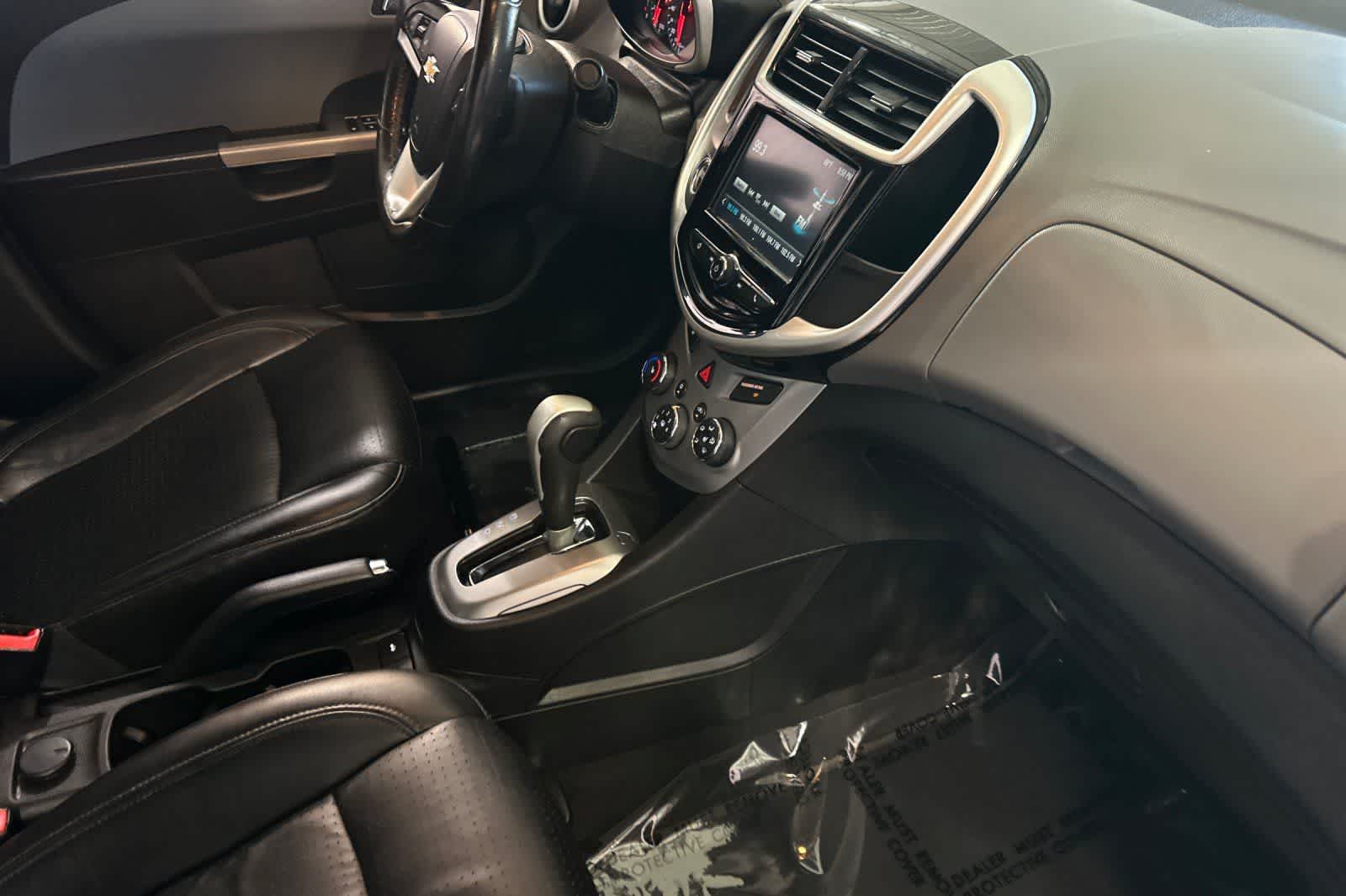 Thumbnail: 2017 Chevrolet Sonic - 18