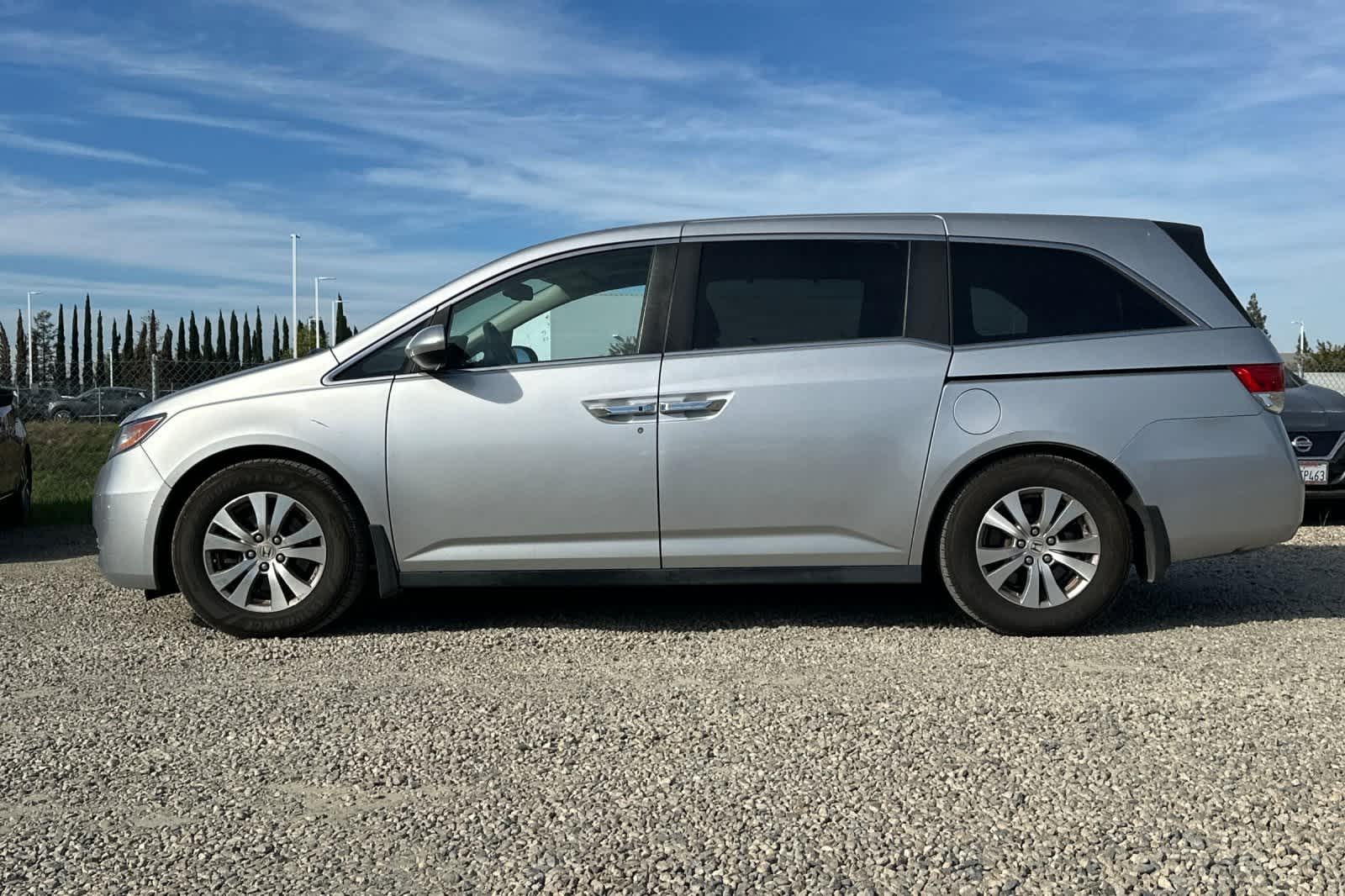 Thumbnail: 2015 Honda Odyssey - 6