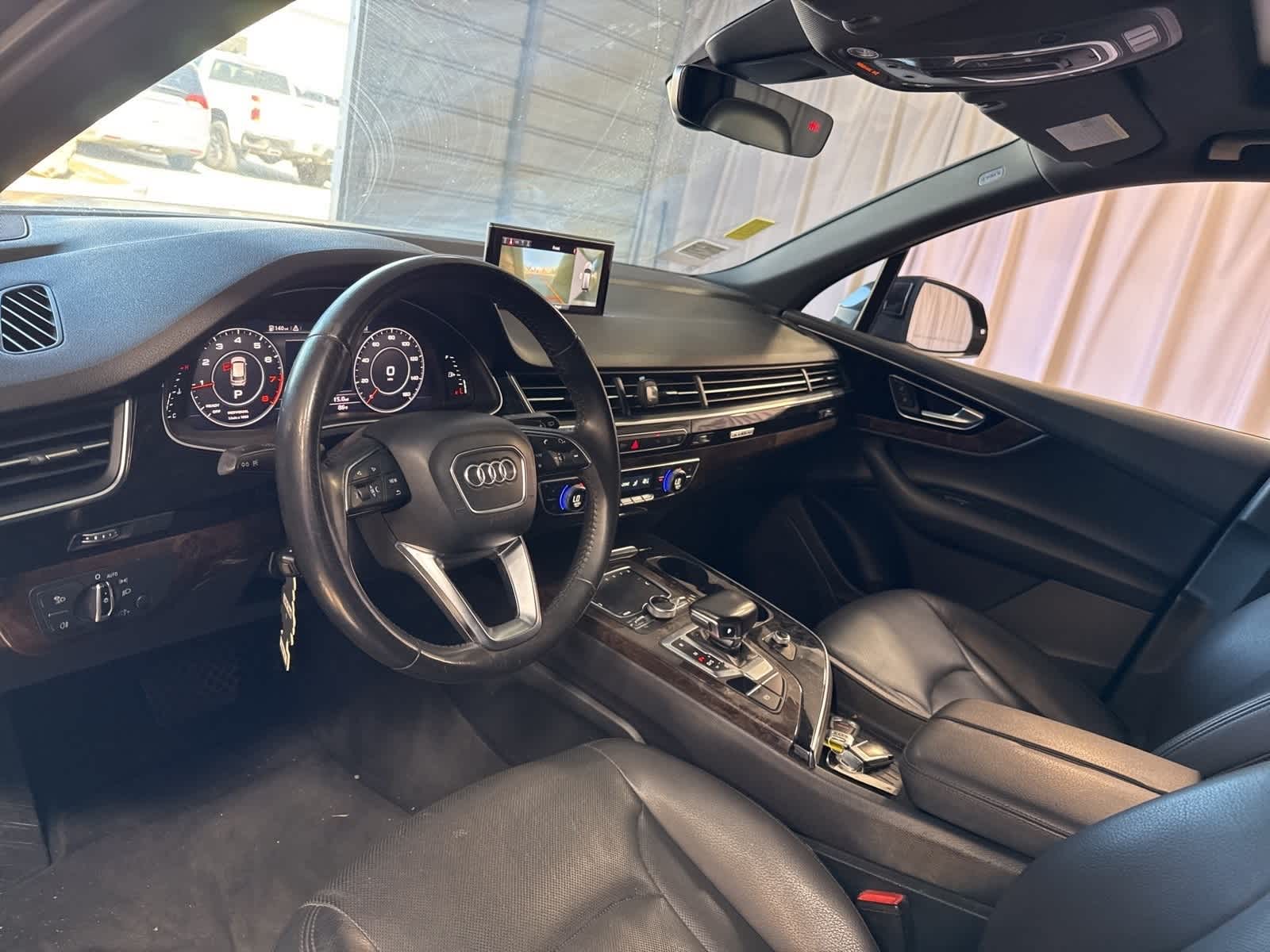 Thumbnail: 2017 Audi Q7 - 16