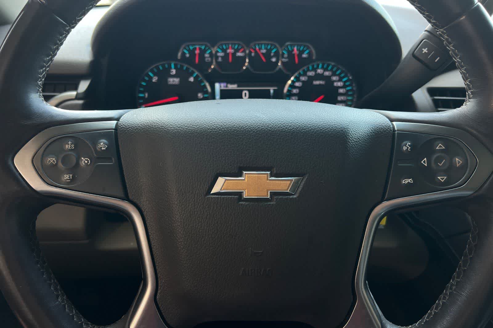 Thumbnail: 2015 Chevrolet Suburban - 24