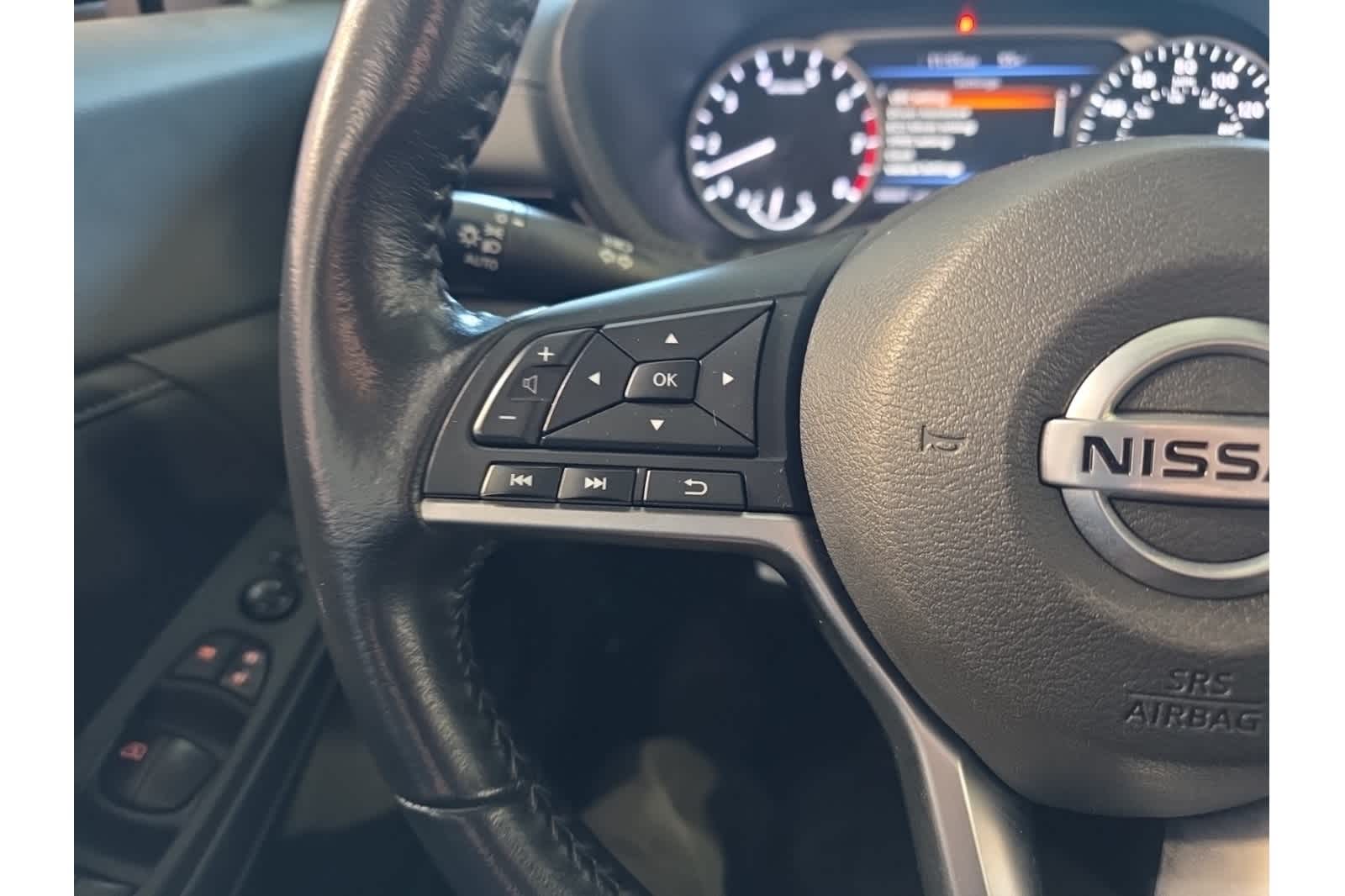 Thumbnail: 2022 Nissan Sentra - 24