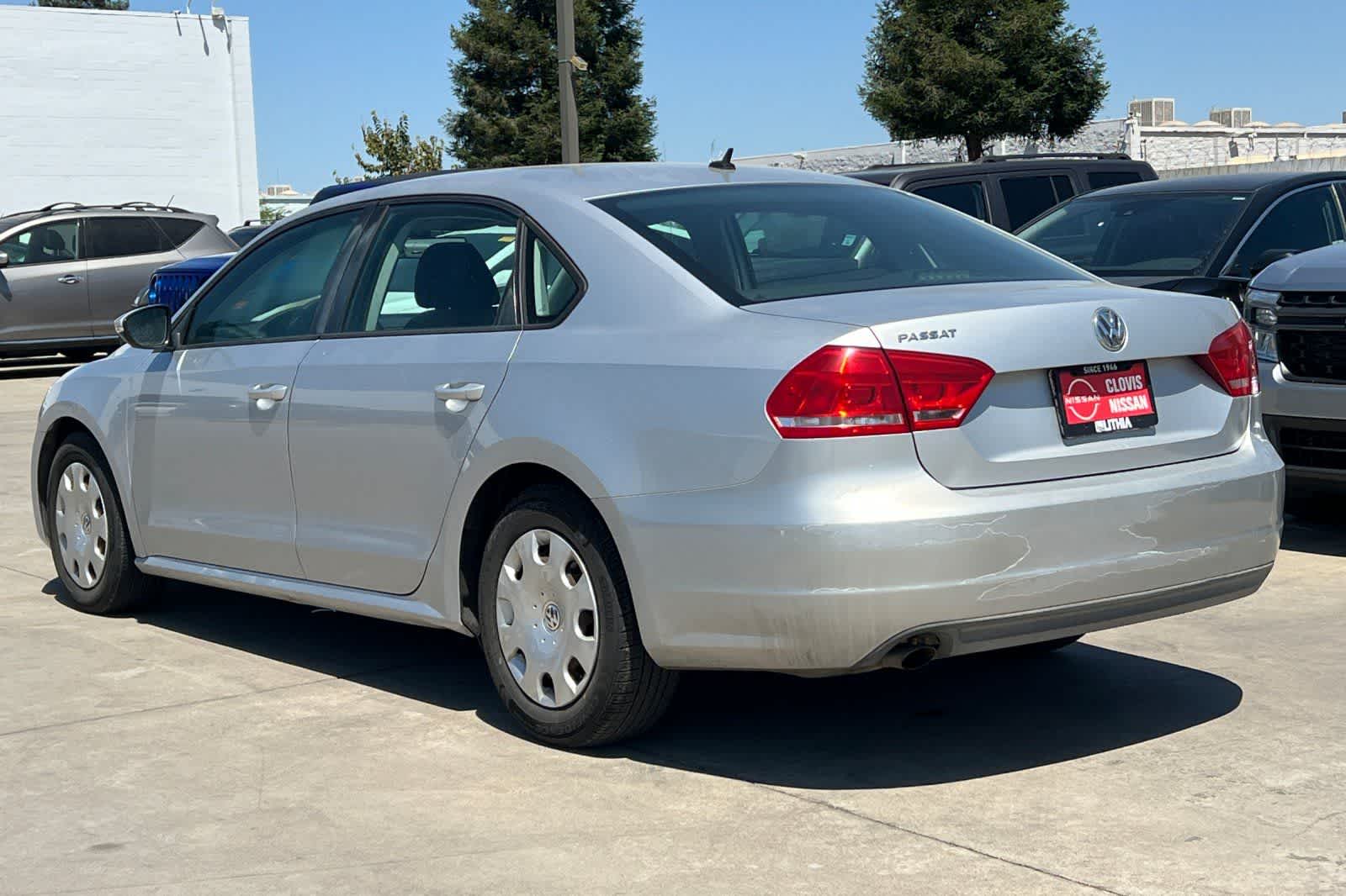 Thumbnail: 2012 Volkswagen Passat - 7