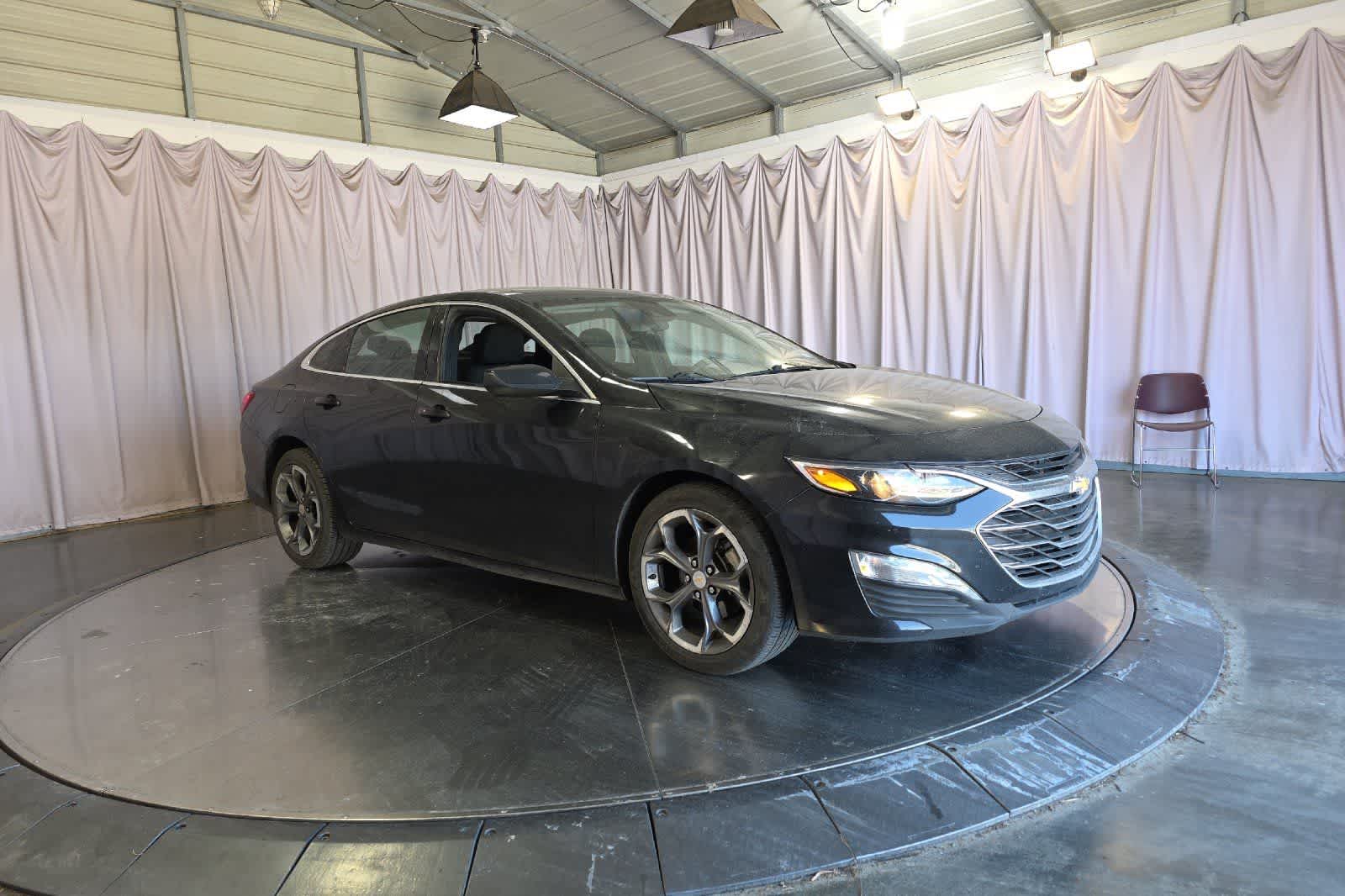 Thumbnail: 2023 Chevrolet Malibu - 10