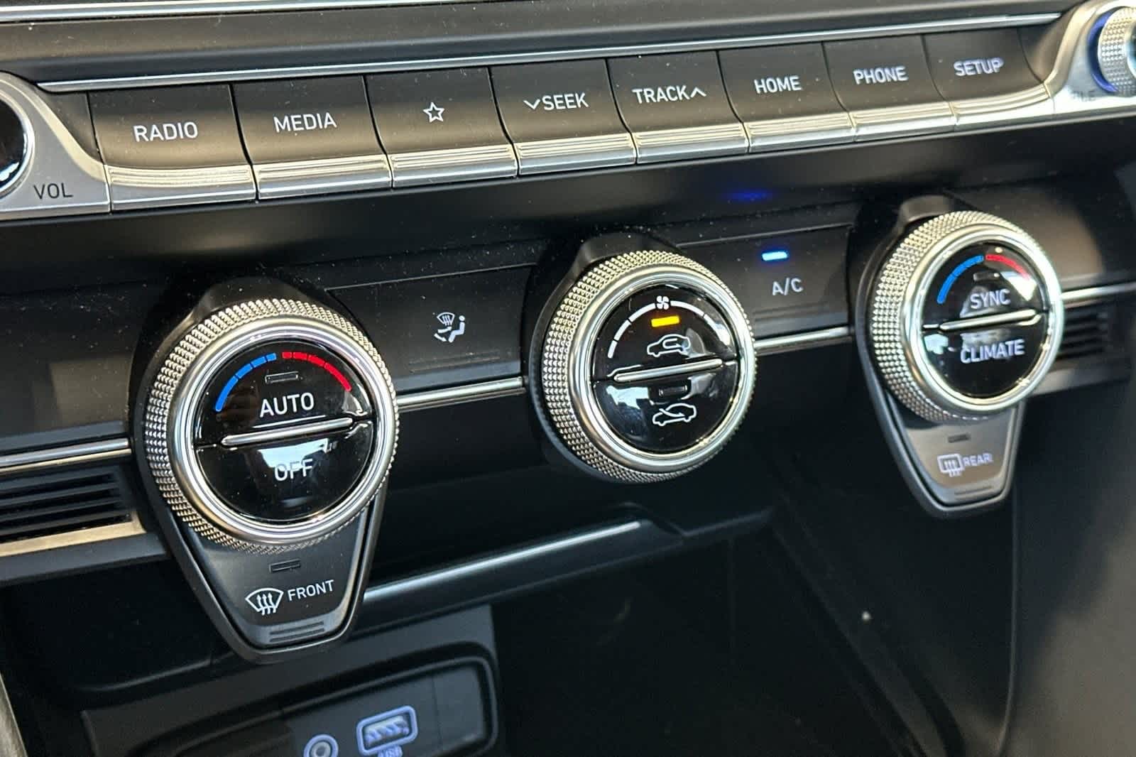 Thumbnail: 2021 Genesis G70 - 27