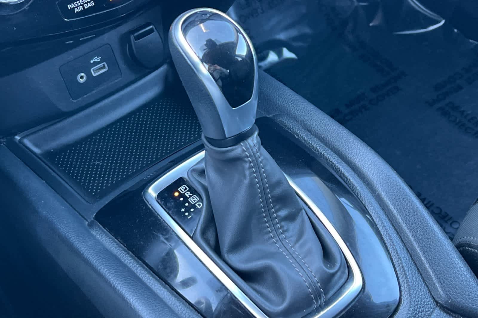 Thumbnail: 2020 Nissan Rogue - 27