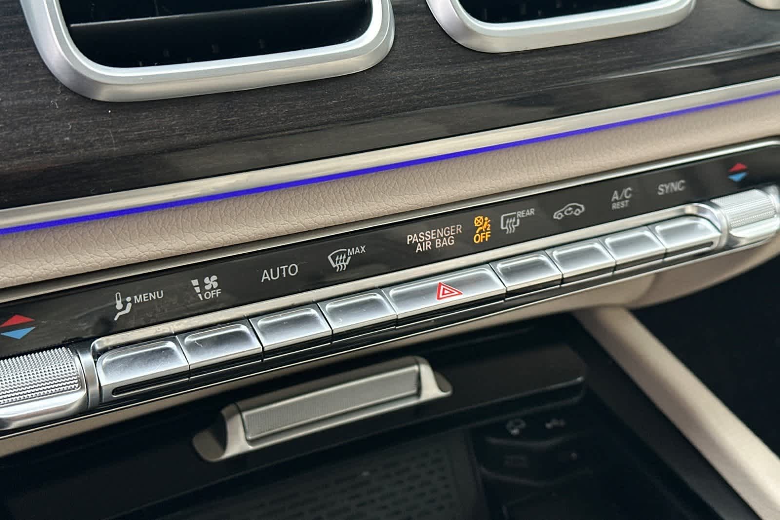 Thumbnail: 2022 Mercedes-Benz GLS - 23