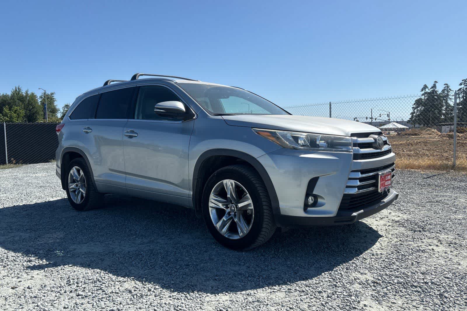 Thumbnail: 2019 Toyota Highlander - 10