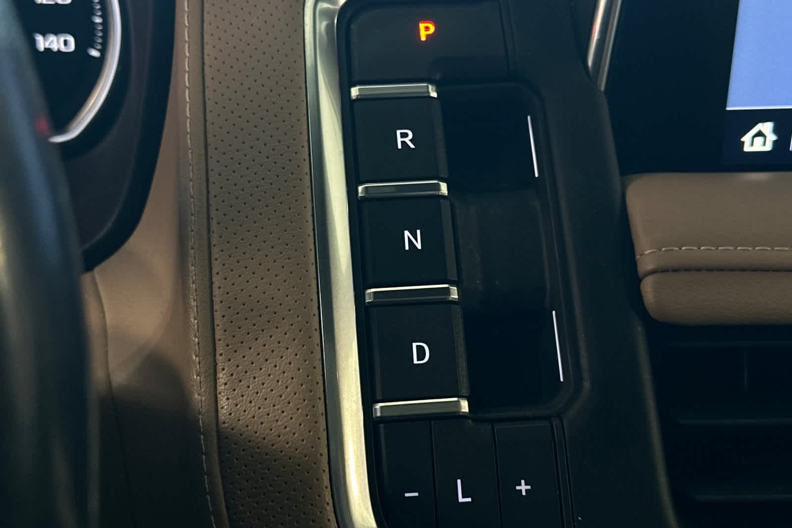 Thumbnail: 2021 Chevrolet Tahoe - 25