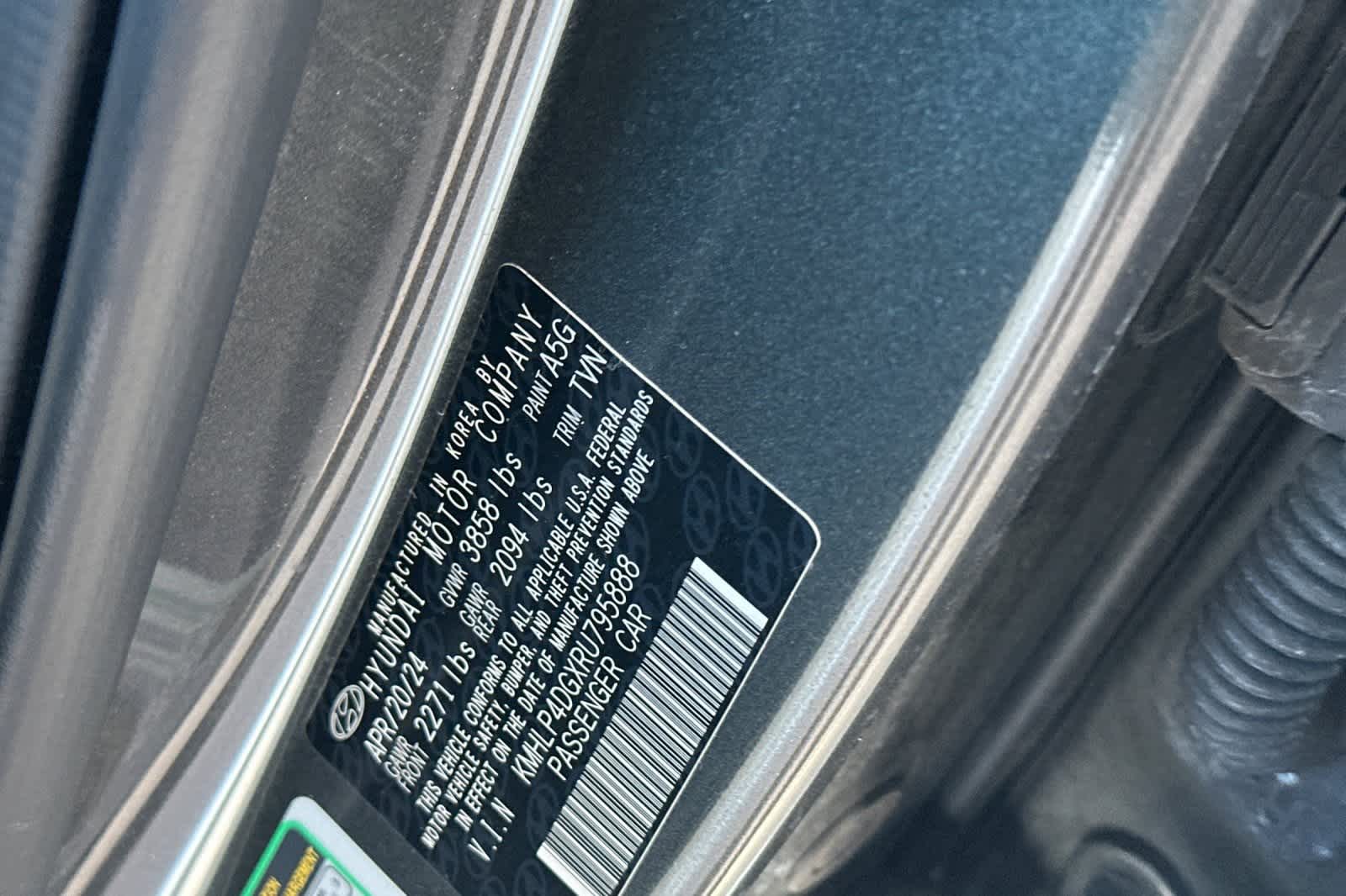 Thumbnail: 2024 Hyundai Elantra - 31