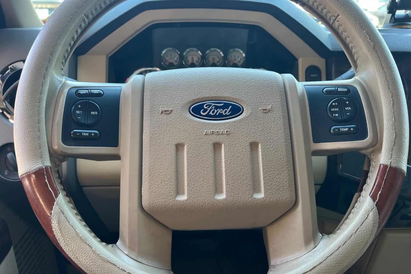 Thumbnail: 2008 Ford F-350 - 25