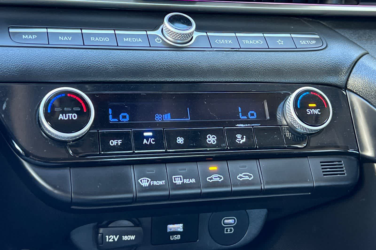 Thumbnail: 2024 Hyundai Elantra - 23