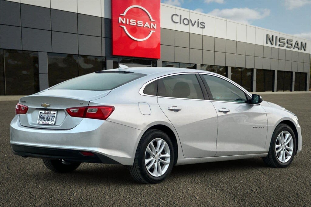 Used 2017 Chevrolet Malibu LT w/1LT Sedan