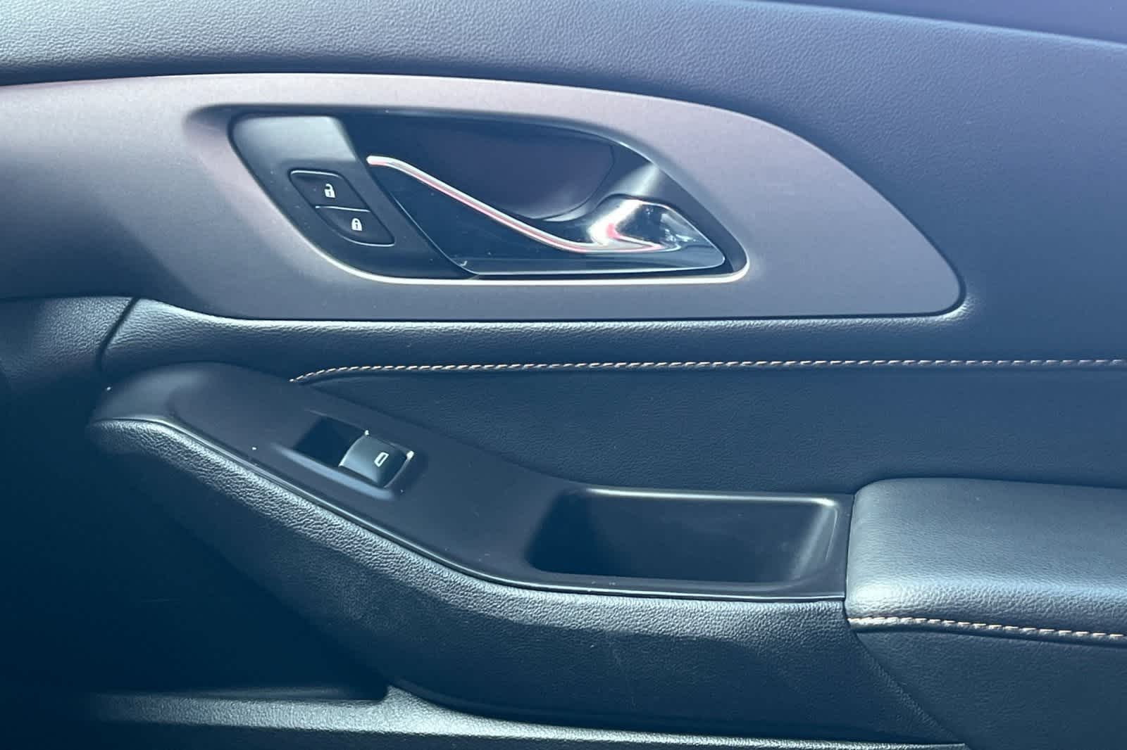 Thumbnail: 2020 Chevrolet Traverse - 22