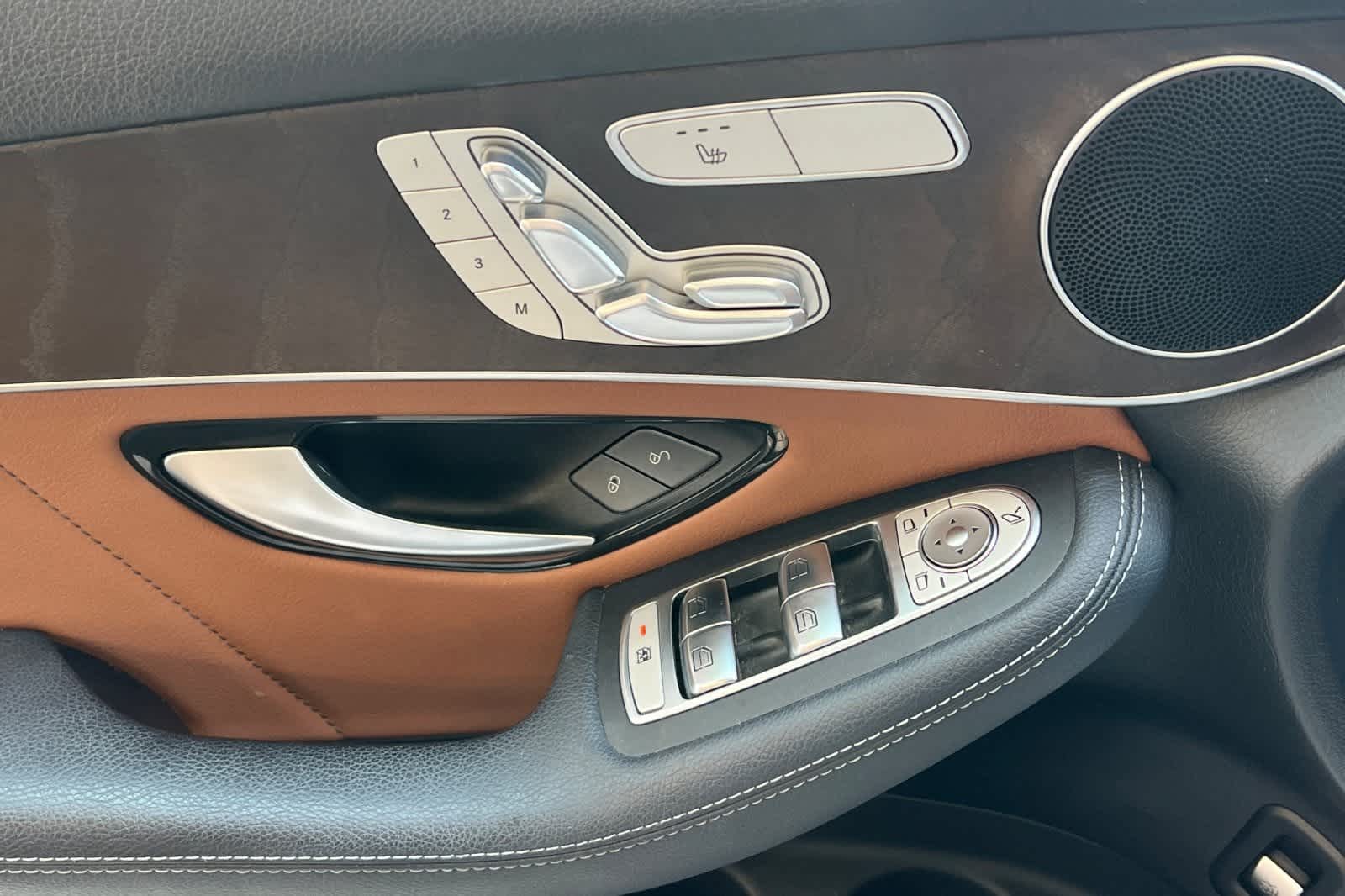 Thumbnail: 2020 Mercedes-Benz GLC - 15