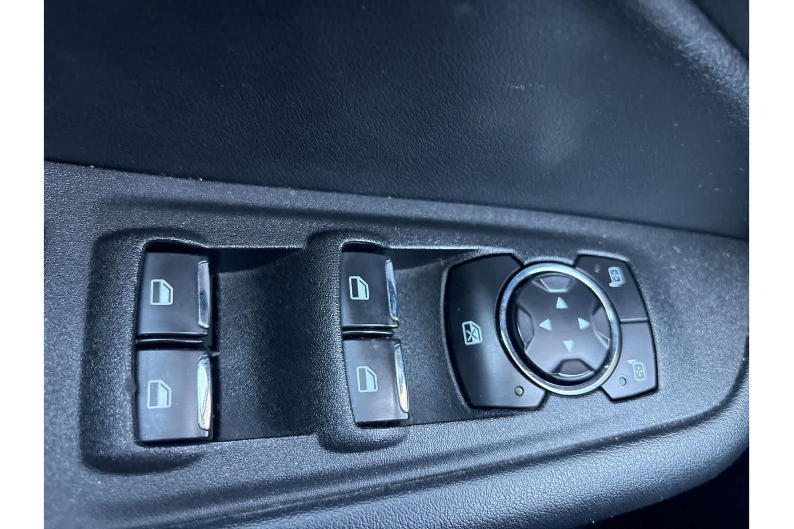 Thumbnail: 2022 Ford Edge - 13