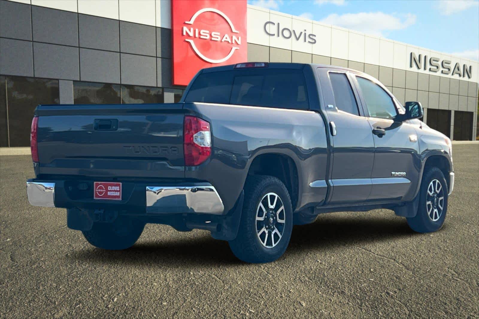 Thumbnail: 2016 Toyota Tundra - 3