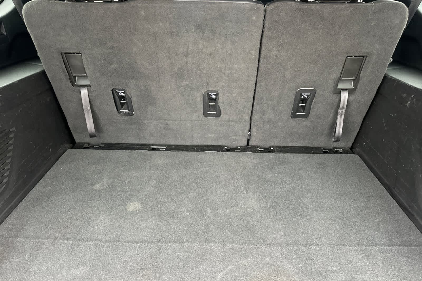 Thumbnail: 2023 Chevrolet Suburban - 18