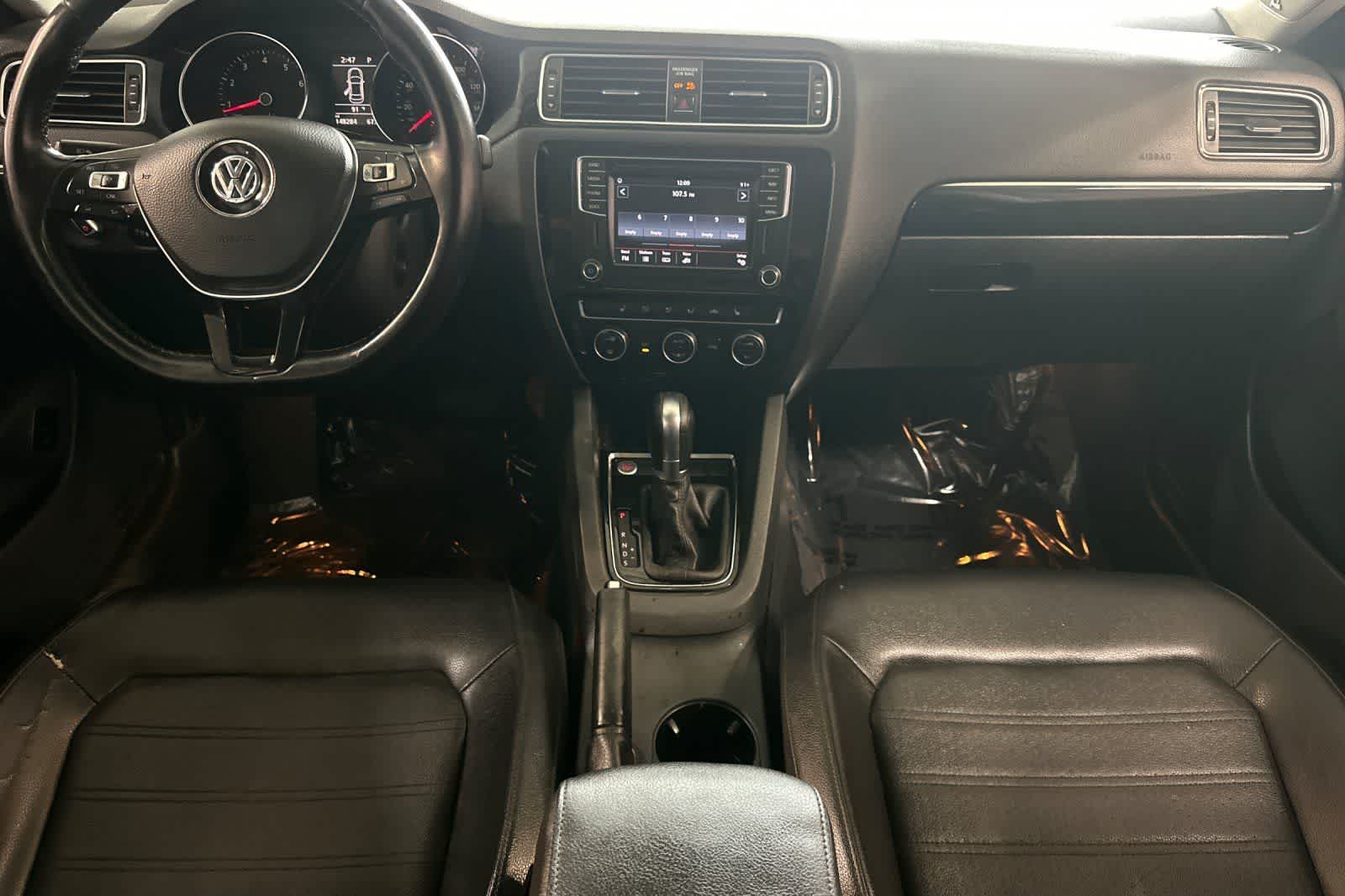 Thumbnail: 2016 Volkswagen Jetta - 4
