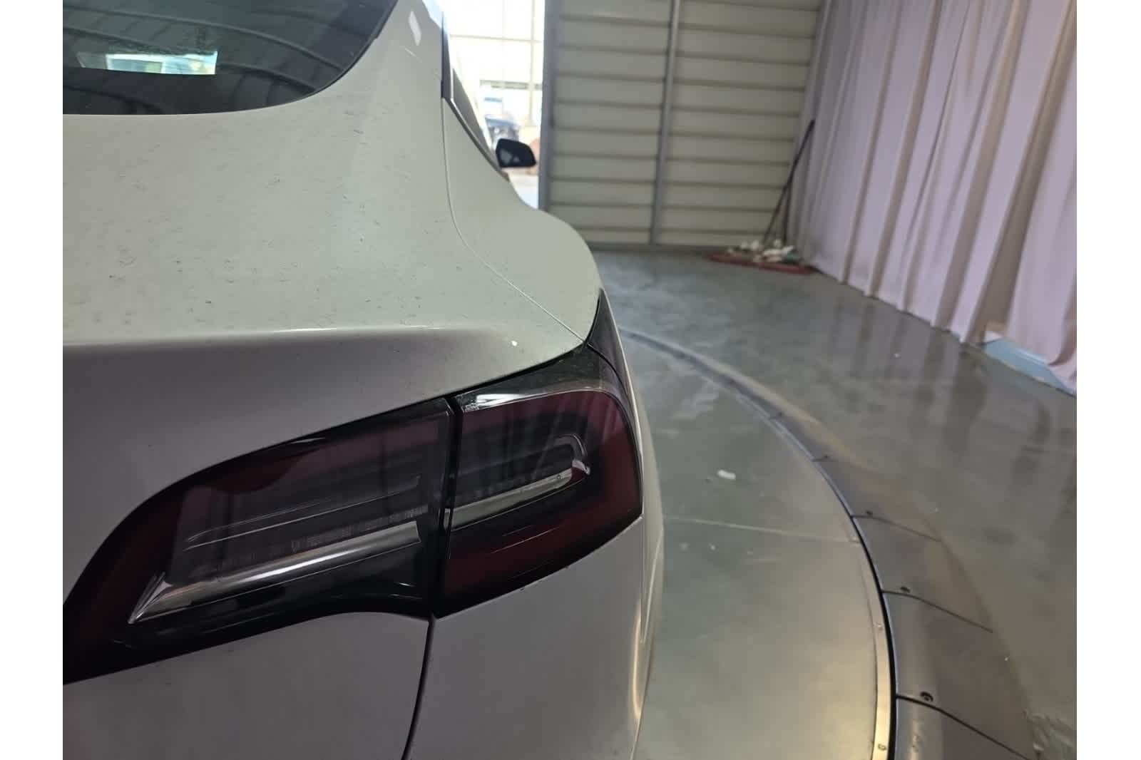 Thumbnail: 2022 Tesla Model 3 - 7